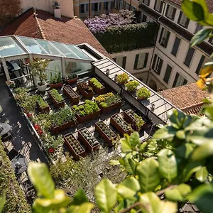 4* Otel Scala