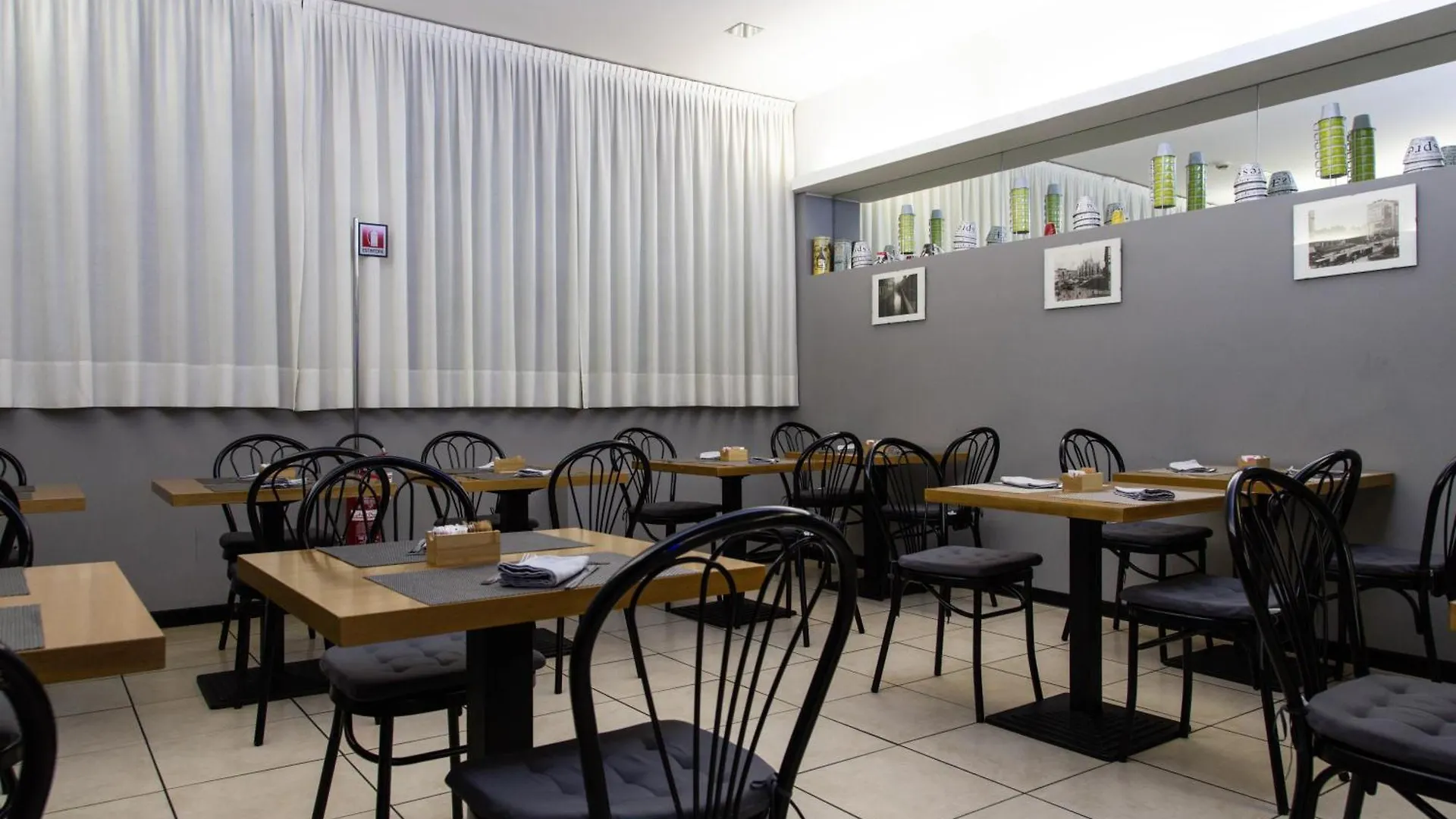 Hotel Berlino Μιλάνο 3*,